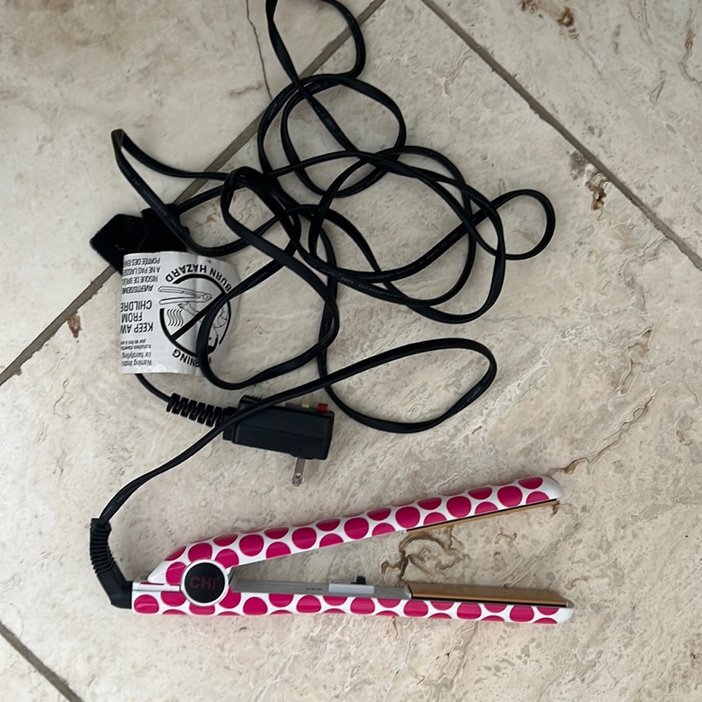 Chi Pink & White Polka Dot Ceramic Straightening Iron Hair Straightener EUC